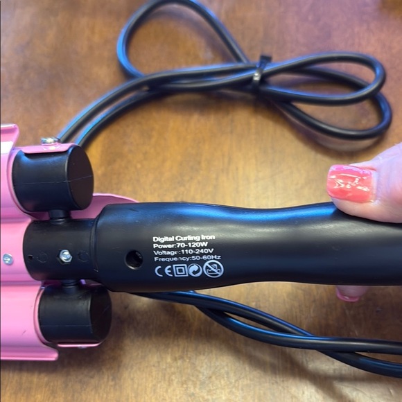 Pink & Black 3 Barrel Hair Beach Waver Curling Iron - Picture 4 of 8